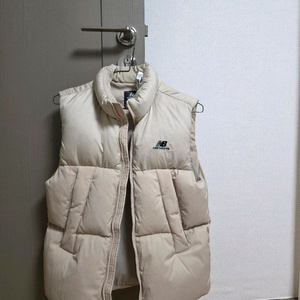 뉴발란스키즈 패딩 조끼