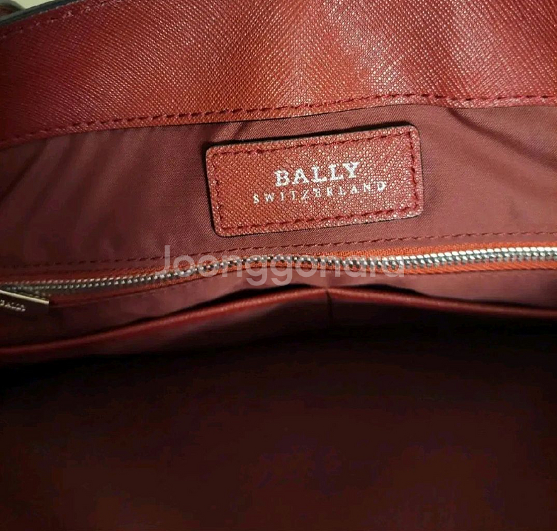 발리 사피아노 레더 토트백--5