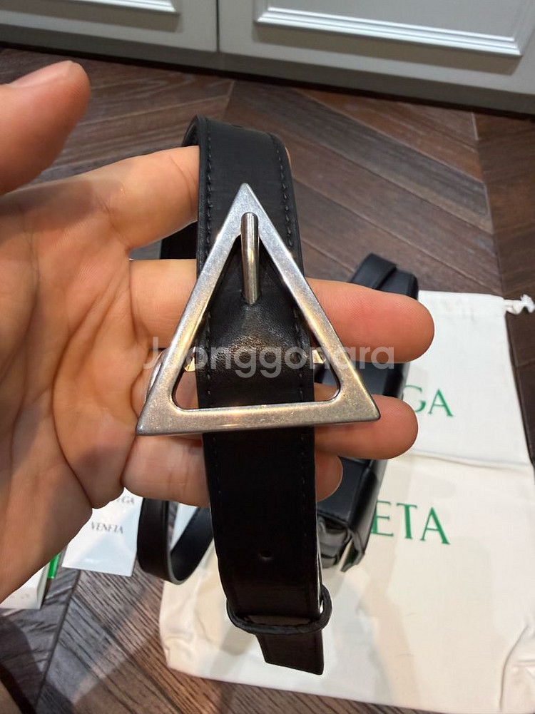 보테가 베네타 카세트 블랙 패러킷 투톤 크로스 백--6