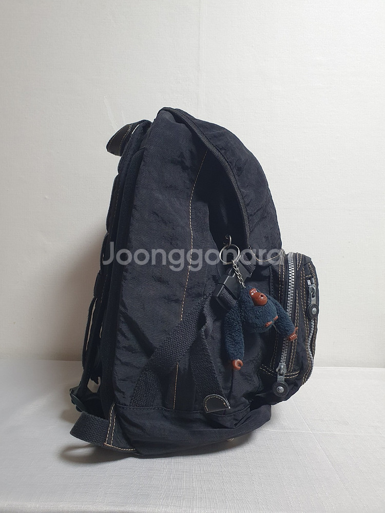 무료배송 키플링 백팩 버티컬 포켓 블랙 가방--2