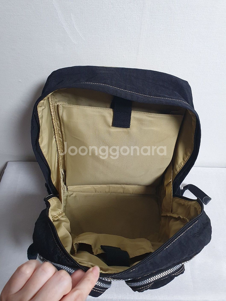 무료배송 키플링 백팩 버티컬 포켓 블랙 가방--5