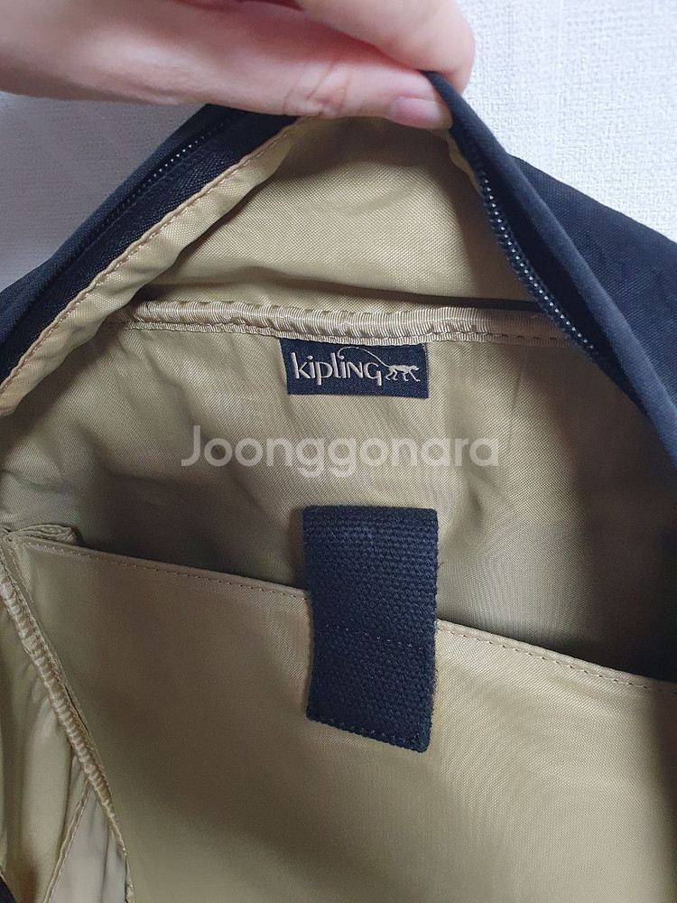 무료배송 키플링 백팩 버티컬 포켓 블랙 가방--7