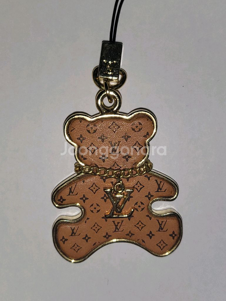 루이비통 곰돌이 키홀더 키링 팝니다.--0