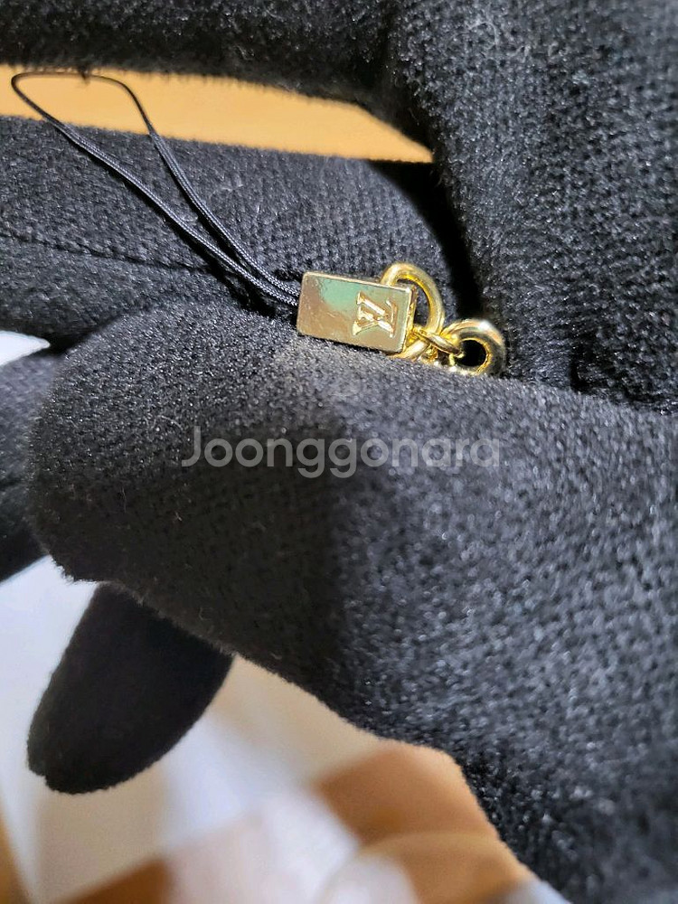 루이비통 곰돌이 키홀더 키링 팝니다.--5