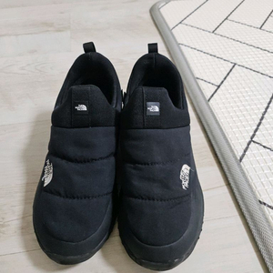 노스페이스 키즈 뮬 방한화 슬립온