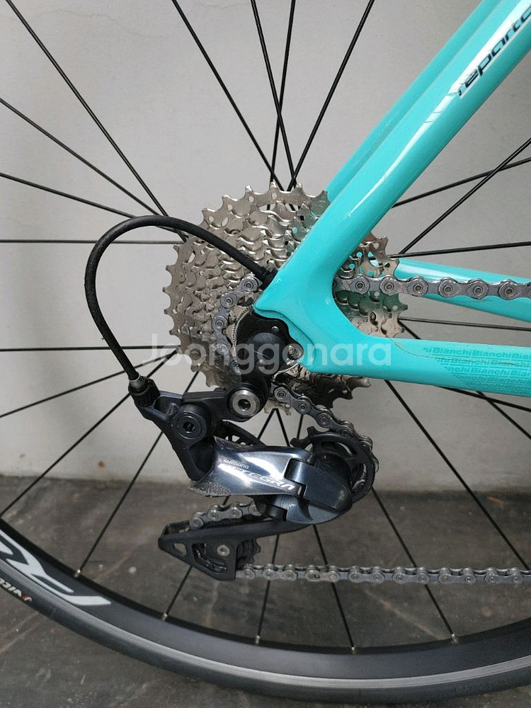 상태A급 23년 비앙키 스프린트 시마노 울테그라 카본 로드자전거 53사이즈 팔아요.--4