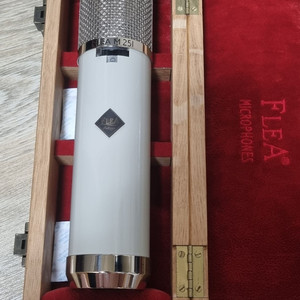 Flea251 FET 콘댄서 마이크 팝니다.