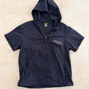 내셔널지오그래픽 키즈 반팔 바람막이 150 (거의 새옷)