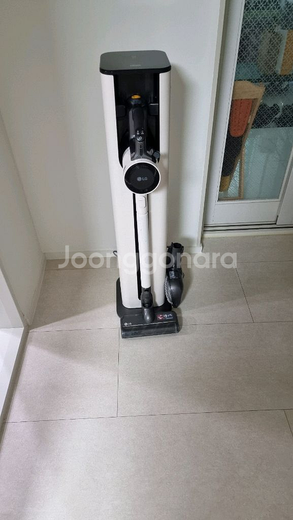 LG오브제 무선청소기 풀세트 판매합니다--0