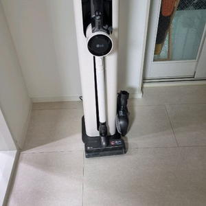 LG오브제 무선청소기 풀세트 판매합니다