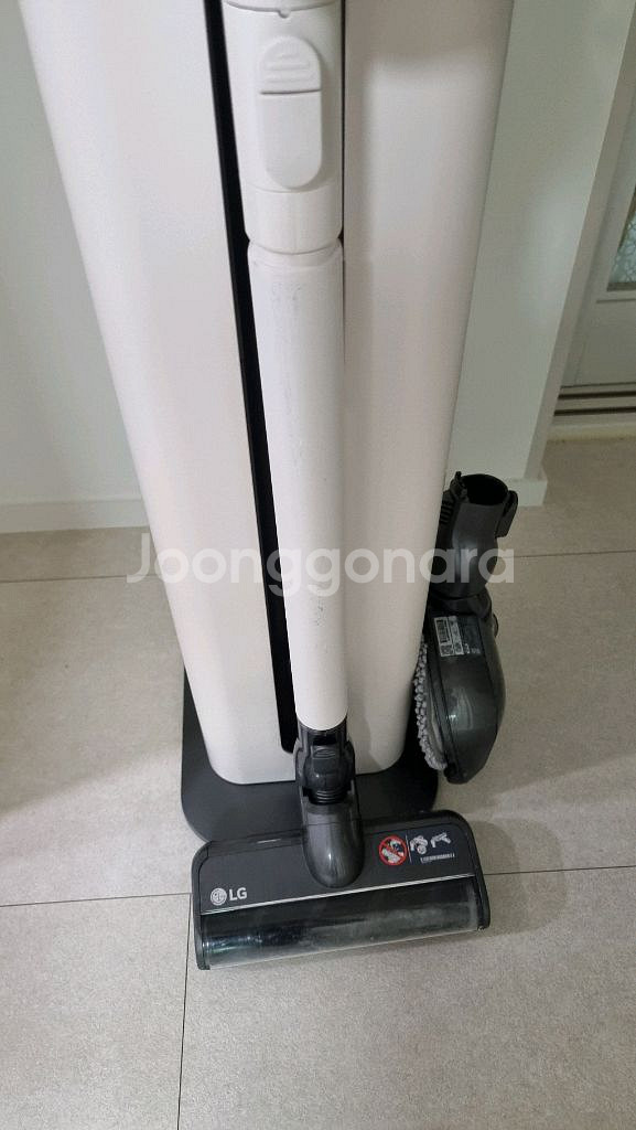 LG오브제 무선청소기 풀세트 판매합니다--2