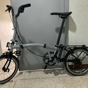 2025 브롬톤 P라인 M4R-X 루나아이스