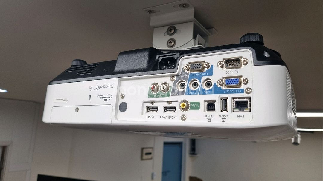 Epson 엡손 eb-2255u VVUXGA 프로젝터 5000안시 빔프로젝터 + 양방향 전동 스크린--5