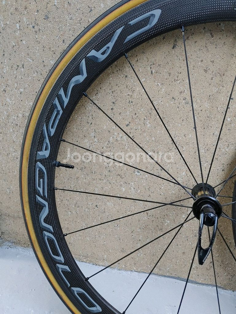 정품 캄파놀로 보라원 튜블러50 림브 카본휠셋 + 전용카본패드 팝니다.(80만원)--5