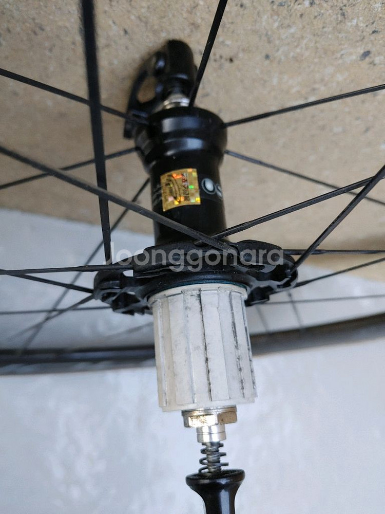 정품 캄파놀로 보라원 튜블러50 림브 카본휠셋 + 전용카본패드 팝니다.(80만원)--8