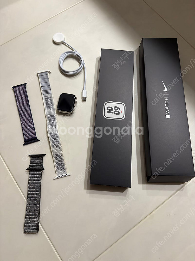 애플워치7 나이키버전 45mm 스타라이트 팝니다--0