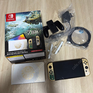 닌텐도 스위치 OLED 젤다의 왕눈 에디션 팝니다