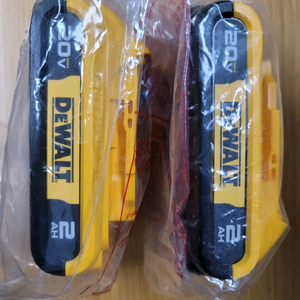 디월트 배터리 20v2ah DCB183