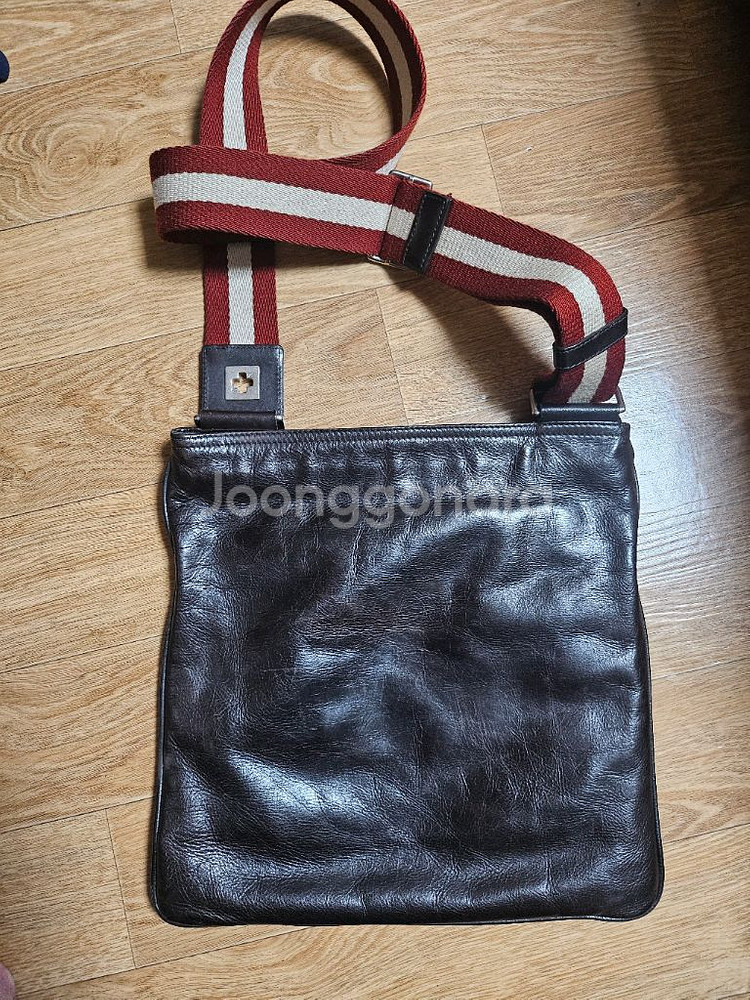 발리가죽 크로스백--0