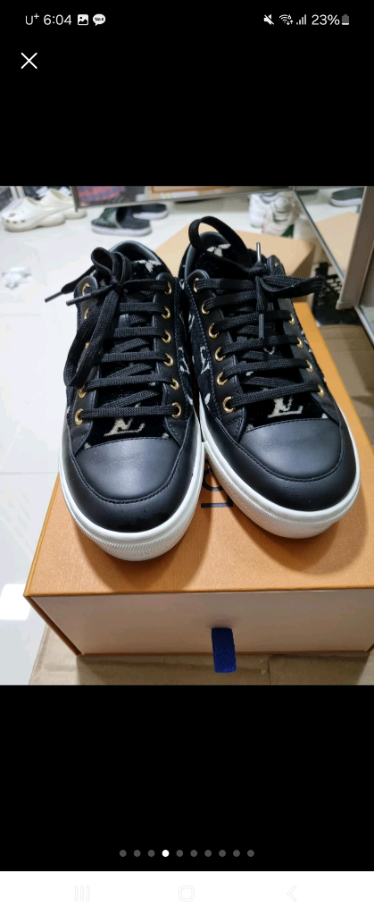 루이비통 모노그램 스니커즈 이미지