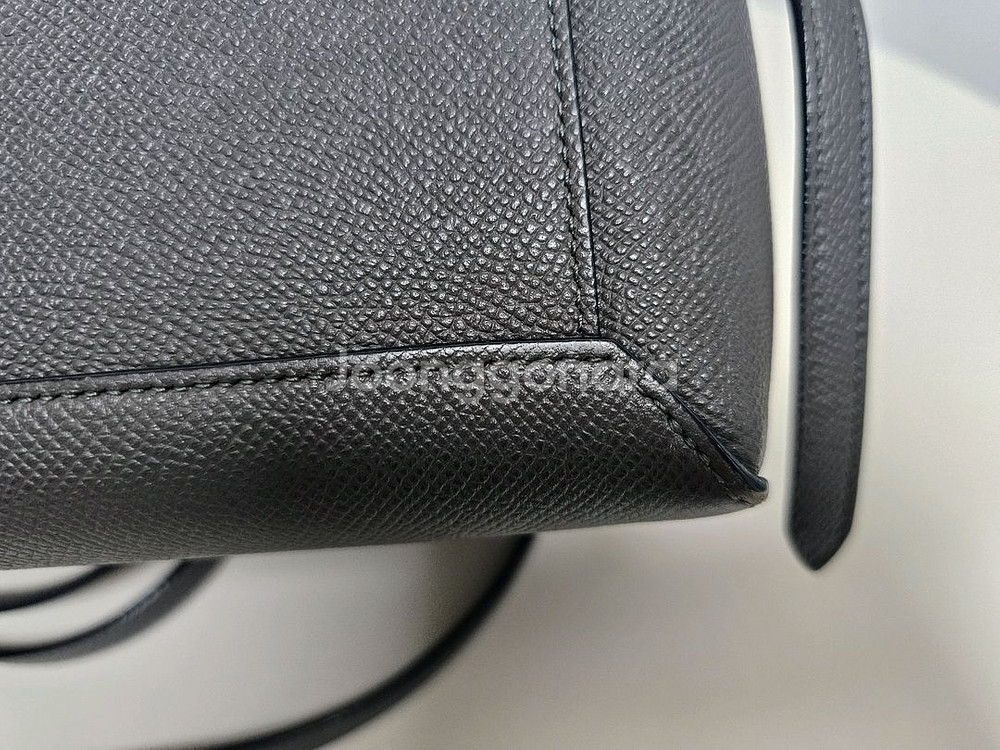 셀린느 나노 벨트백 그레이(택, 보증서,이너백 있음)--6