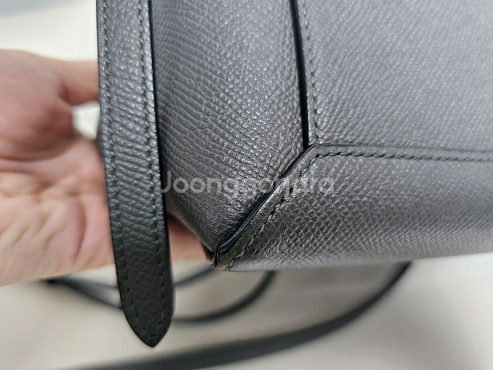 셀린느 나노 벨트백 그레이(택, 보증서,이너백 있음)--4