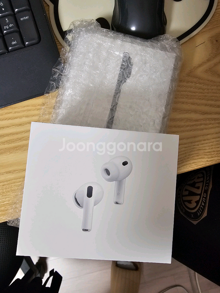 에어팟 프로 3세대 미개봉--0