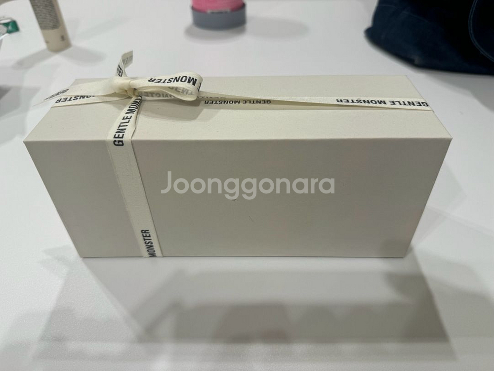 젠틀몬스터 탐 01 선글라스 팝니다--0