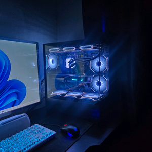 라이젠 7800X3D RTX 5070 게이밍 컴퓨터 PC 본체 RTX5070