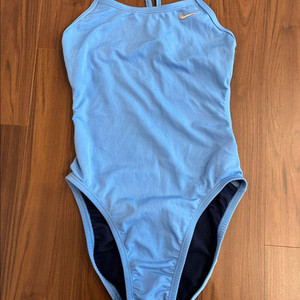 나이키 메탈스우시 유니버시티블루 컷아웃 수영복 26