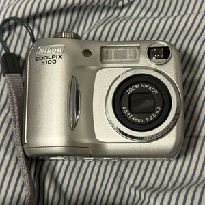니콘 쿨픽스 coolpix 3100 디카