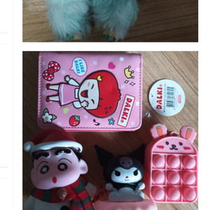 캐릭터 굿즈 세트외 산리오 라부부 각종장난감류 박스가득다드려요