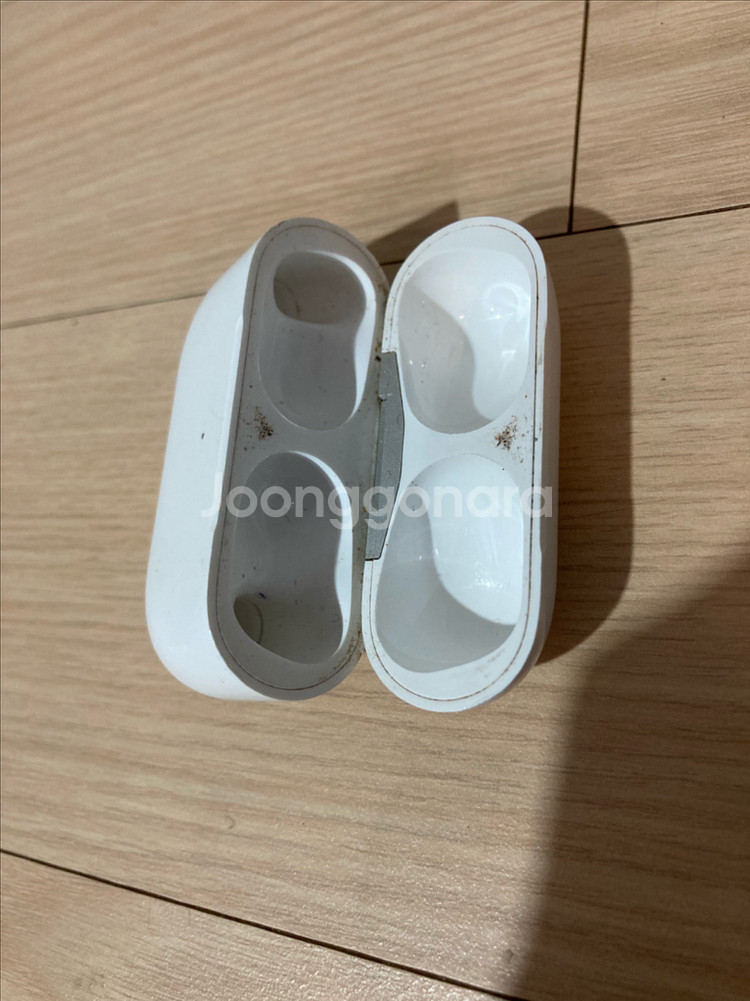 에어팟프로1 본체--2