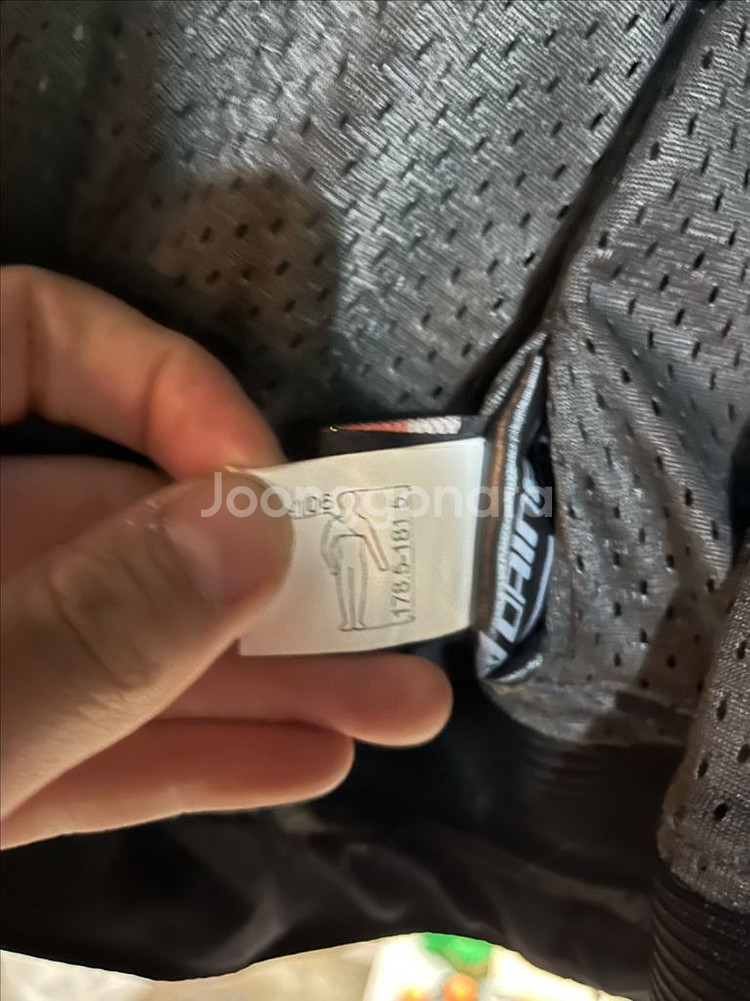 다이네즈 VR46 빅토리 레더자켓--6