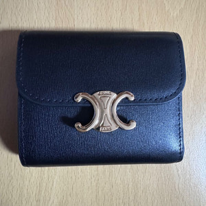 셀리느 반지갑 트리옹프 양도