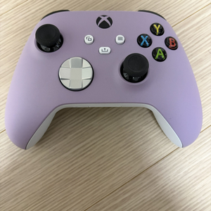 Xbox 컨트롤러 4세대 + 배터리 팝니다