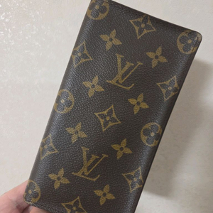 정품 루이비통 모노그램 장지갑(사용감적음)