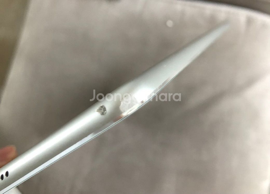 아이패드 에어2세대 실버 64GB--2