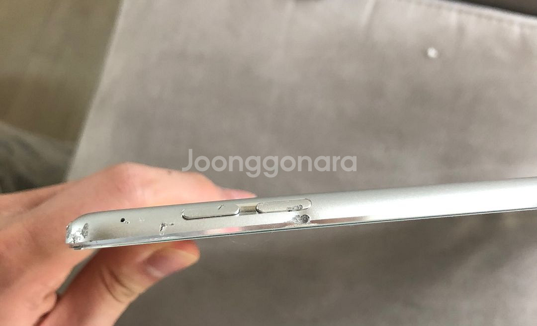 아이패드 에어2세대 실버 64GB--4