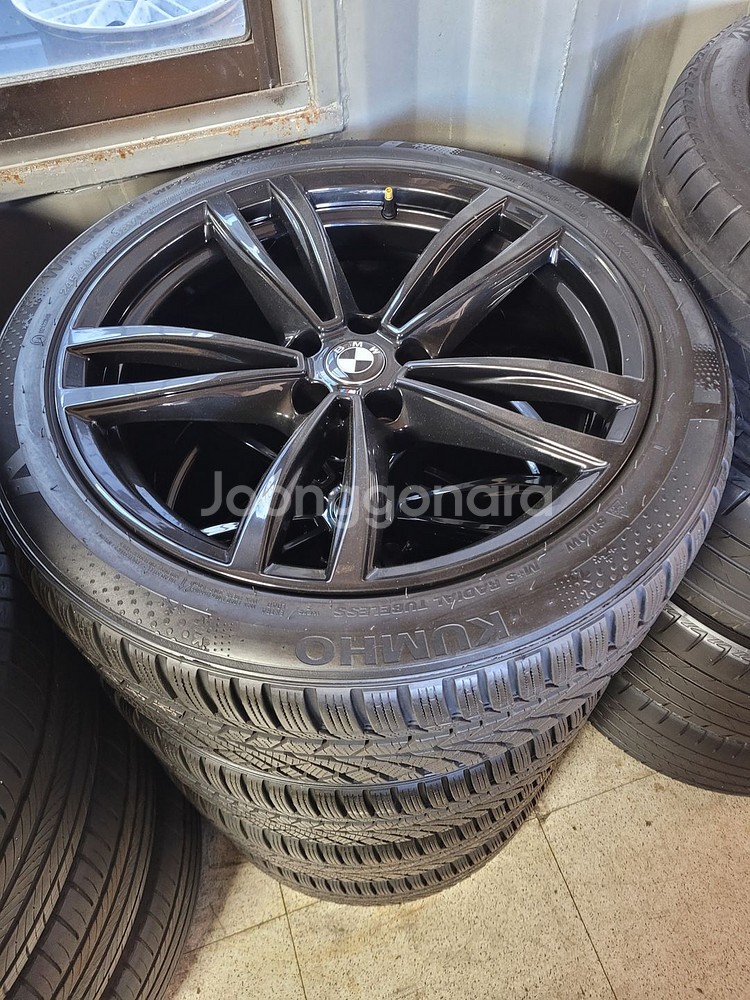 BMW G30 5시리즈용 647M 19인치 순정휠.윈터스노우타이어--0
