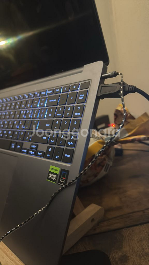 삼성 갤럭시북4 울트라 9 (램 64, 2TB)--5