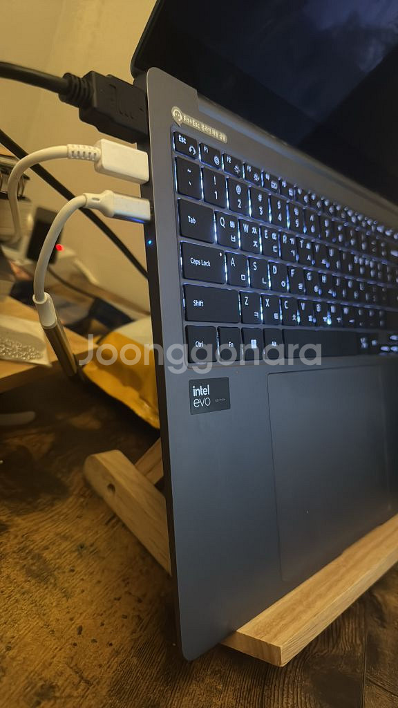 삼성 갤럭시북4 울트라 9 (램 64, 2TB)--4