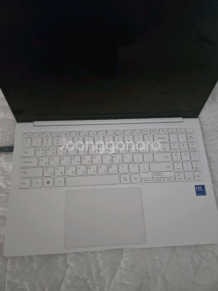 갤럭시북 프로 NT950XGQ-A51A--3