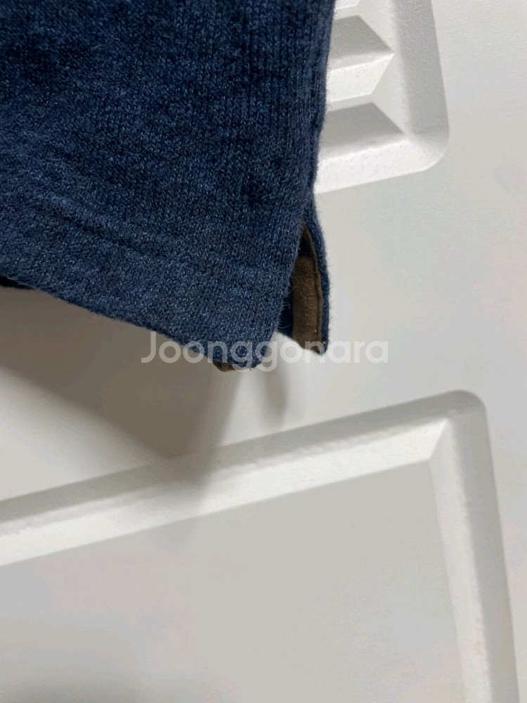 헤지스 반집업 티셔츠--8