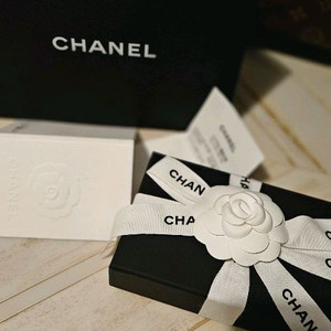 샤넬 클래식 카드케이스 금장