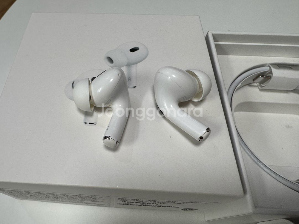 에어팟 프로 2세대 풀박스(라이트닝, 보증만료)--1