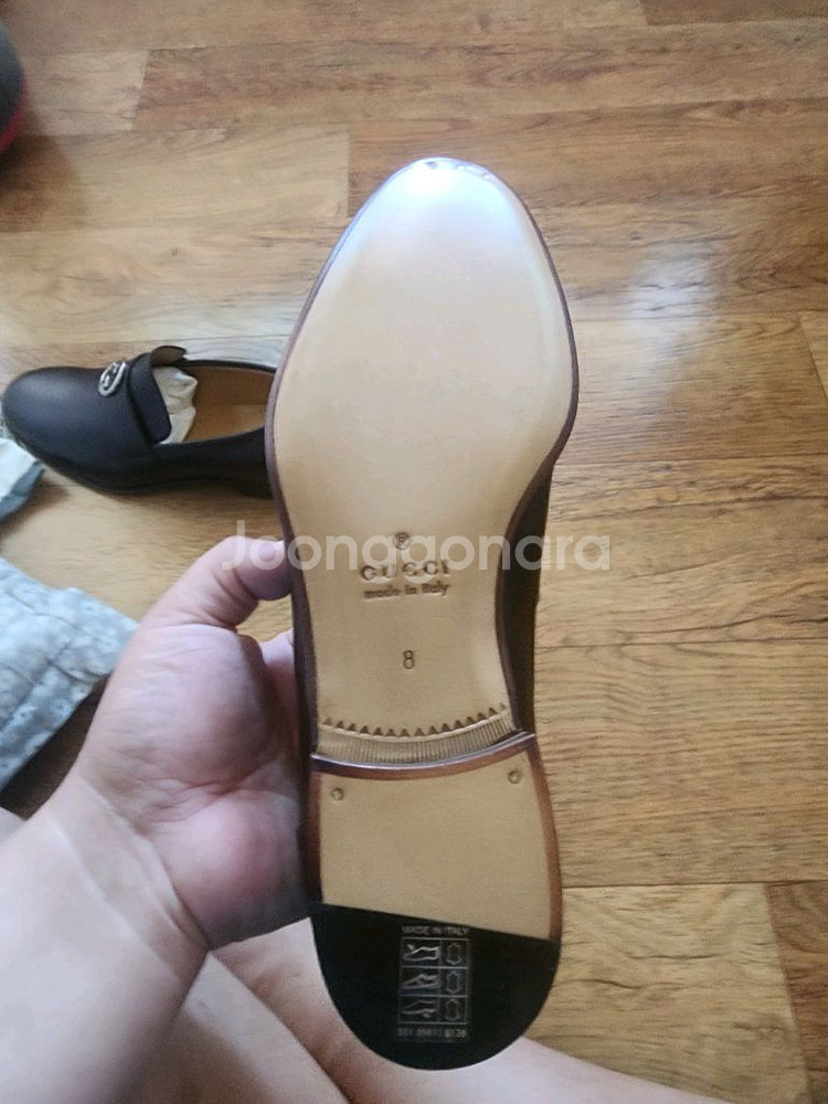 구찌 인터로킹 로퍼 다크브라운--0