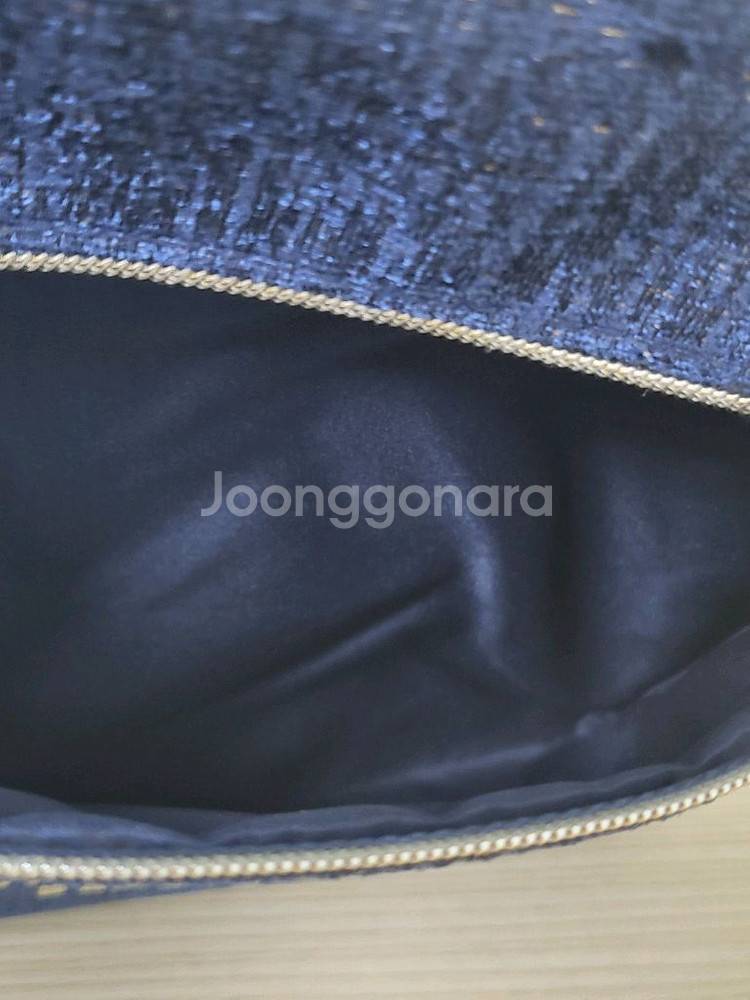 정품) 샤넬 홀리데이 파우치 (코스메틱)--4