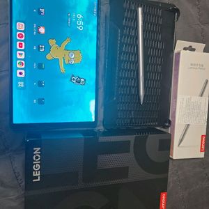 Y700 4세대(256gb)및 악세사리 모두 48에 팝니다.