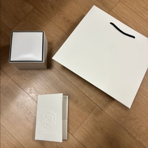 샤넬 코코크러쉬 18K 골드 반지